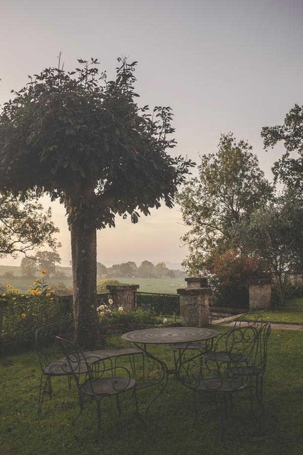 Monastere De Brucourt Bed & Breakfast Dış mekan fotoğraf